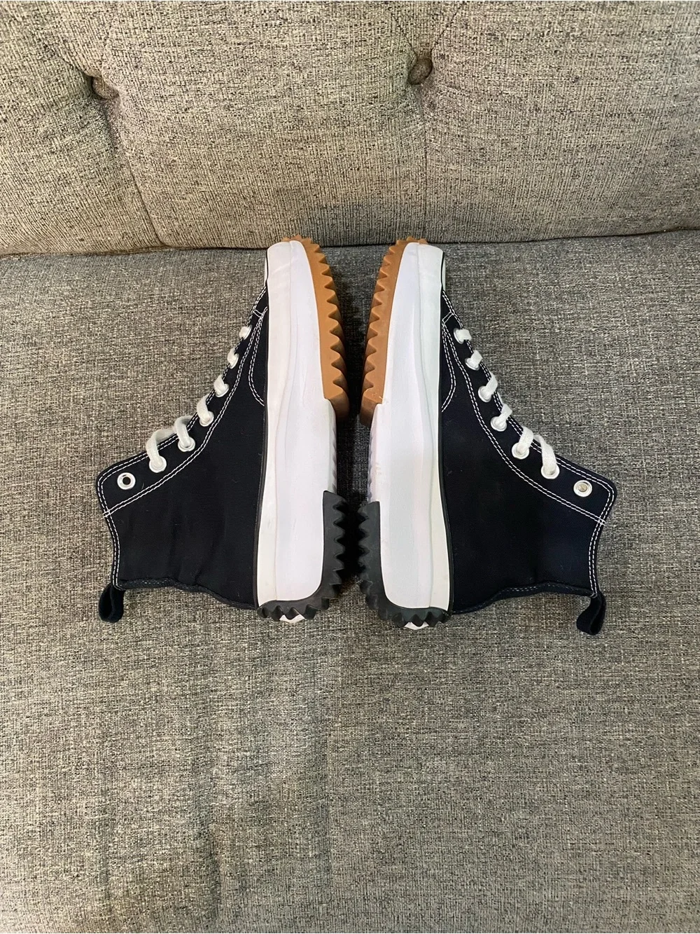 Converse Run Star Hike Platform High Top Sneakers Women’s Size 7